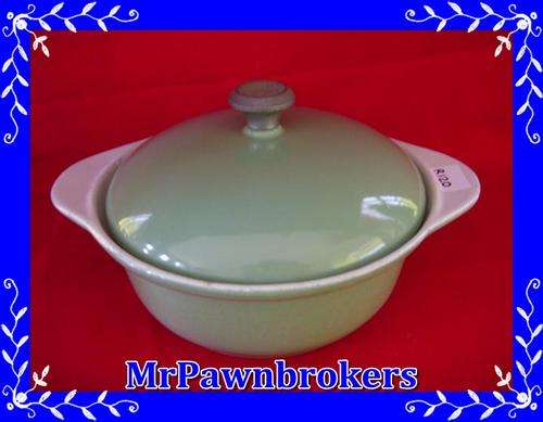 Enamel \ Cast Iron Round Pot