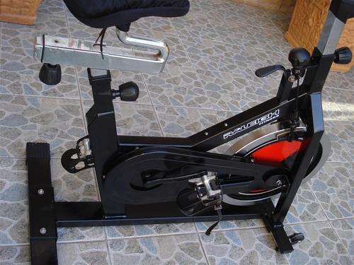 RALEIGH FITNESS SPINNING BIKE.SUPER CONDITION
