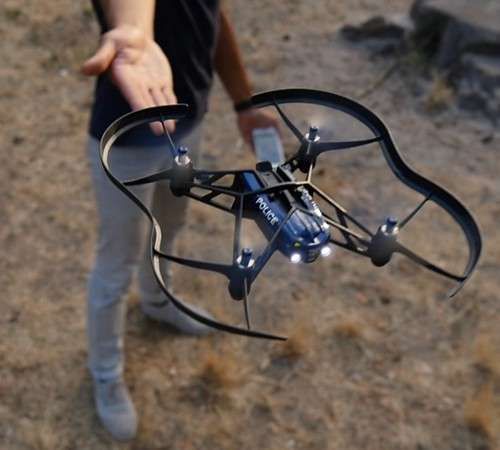 PARROT AIRBORNE NIGHT SWAT DRONE, LIKE NEW, DEMO, 1-2 SHORT DEMO TAKEOFFS, BAT, CHARGING CABLE INC.
