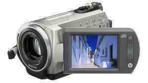 SONY DCR-SR42 30 GB HDD, VERY GOOD CONDITION,VIDEO CAMERA, WITH ORIGINAL SONY FH70 LONG LAST BATTERY