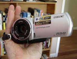 SONY DCR-SR42 30 GB HDD, VERY GOOD CONDITION,VIDEO CAMERA, WITH ORIGINAL SONY FH70 LONG LAST BATTERY