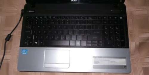 Acer Core i3 laptop model E1-571 up for Grabs