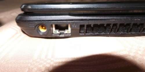 Acer Core i3 laptop model E1-571 up for Grabs