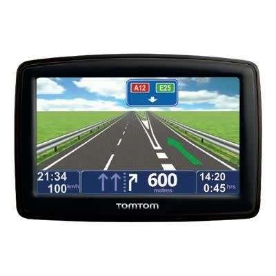 TOMTOM GPS XL2 WITH SUCTION MOUNT AND CHARGER, VERY GOOD CONDITION