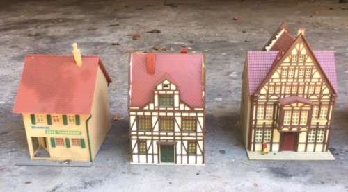 German Model Train - Digital Double Starter Set incl. some buildings.