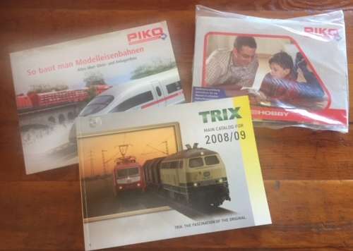 German Model Train - Digital Double Starter Set incl. some buildings.
