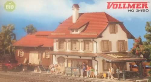 German Model Train - Digital Double Starter Set incl. some buildings.