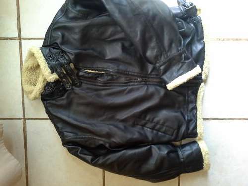 Men's leather like jacket pre owned but like new size L