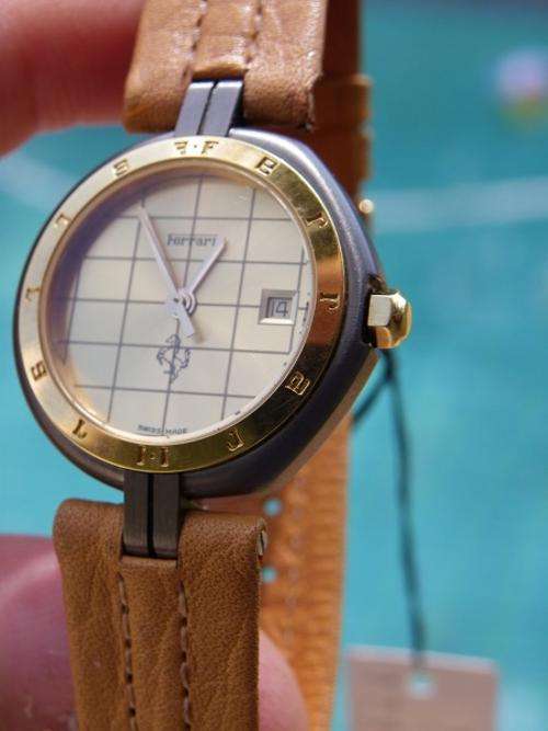 FERRARI  LADIES WATCH MINT IN BOX  @@ NO RESERVES@@