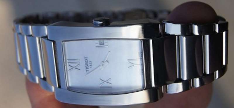 Tissot Women Mother of Pearl  T-Trend Generosi-T TIMEPIECE  MINT @@ NO RESERVES@@