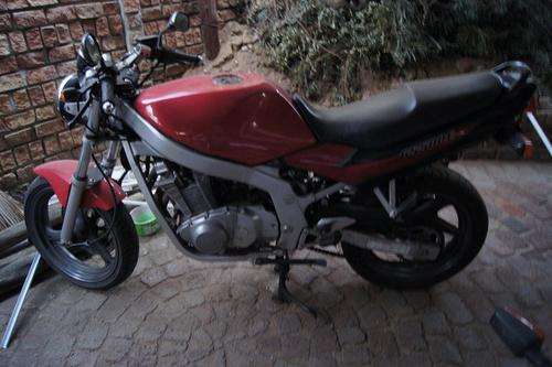 SUZUKI GS500 E    BIKE    ------    NICE    ###  READ BEFORE BIDDING ###NO RESERVES
