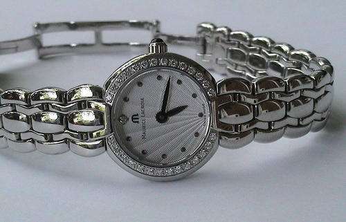 MAURICE LACROIX LADIES SILVER DIAL SELENA DIAMOND BEZEL WATCH  MINT