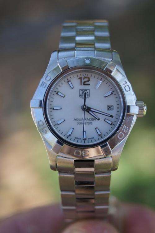TAG Heuer  AQUARACER Mother of Pearl  300 m    MINT BOXES PAPERS IDEAL GIFT