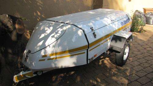 GLIDER  TRAILER          NO RESERVES