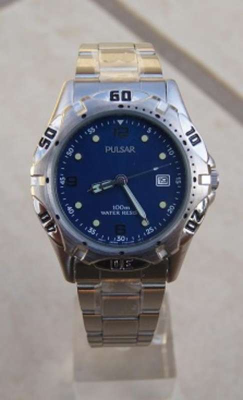 PULSAR 100M GENTS SPORTS WATCHES NEW