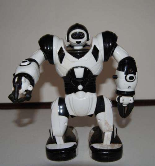 MINI ROBOCOP COLLECTORS ROBOT