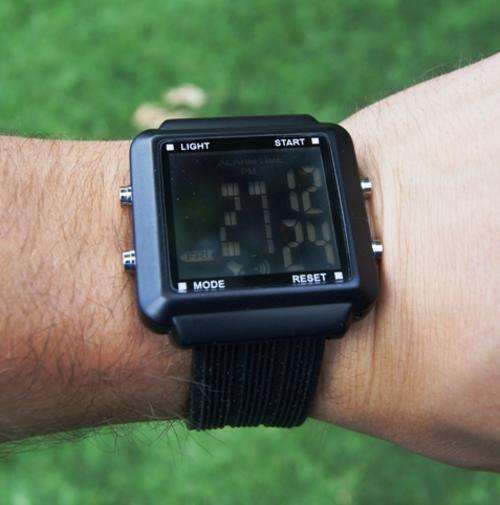 PUMA QUARTZ MULTI FUNCTION SPORT WATCH- MINT CONDITION
