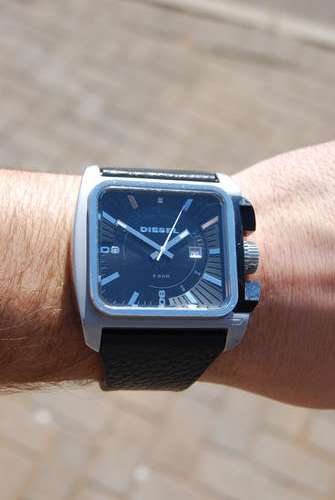 DIESEL MENS ANALOG WATCH