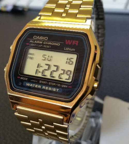 **R1 AUCTION** Casio Alarm Chrono Ladies