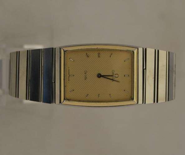 **ORIGINAL VINTAGE** OMEGA LADIES DE VILLE **R1 AUCTION**