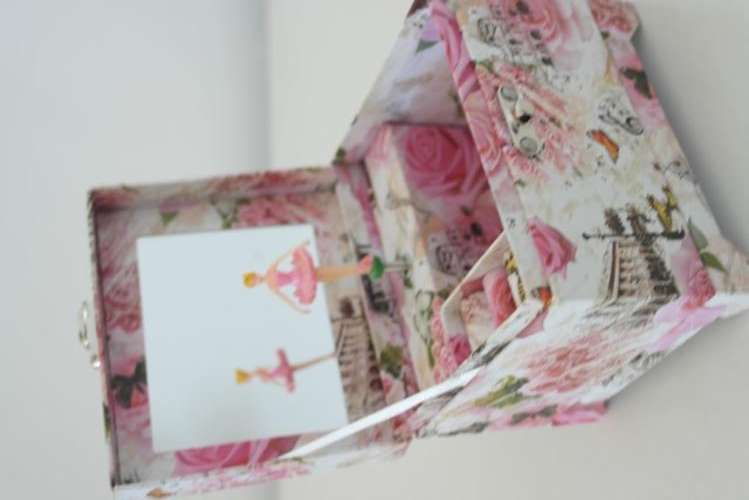 BALLERINA MUSICAL JEWELLERY BOX