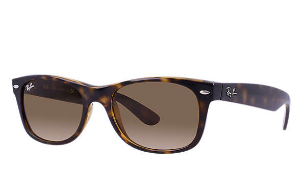 WOMAN'S RAY BAN TORTISE SUNGLASSES