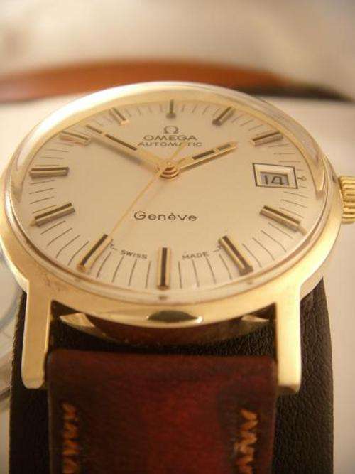 OMEGA AUTOMATIC GENEVE    SOLID 18K   GOLD    NO RESERVES