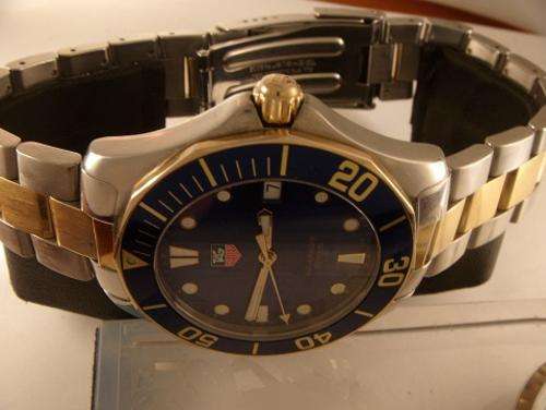 TAG HEUER PROFESSIONAL 200M  EXCELLENT   @@NO RESERVES@@