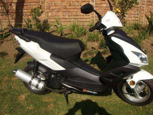 GO MOTO NIPPI I  125CC   SCOOTER , IMMAC    ***NO RESERVES***