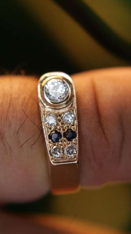 MENS  DIAMONDS  GOLD SAPPHIRE RING    #NO  RESERVES#