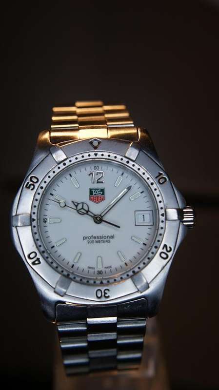 TAG HEUER  PROFESSIONAL 200M   @  @@ NO RESERVES@@