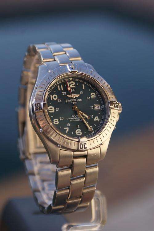 BREITLING COLT    @@  MINT  @@  no reserves