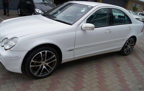MERCEDES C240 2000 ### READ BEFORE BIDDING ###NO RESERVES
