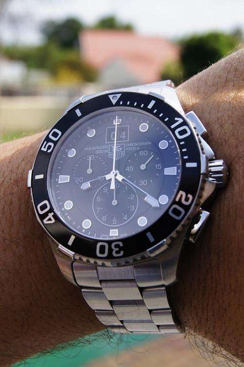 Tag Heuer Aquaracer Grande Date Mens Watch      NO RESERVES