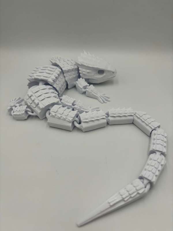 Articulated Red-eyed crocodile skink - 3d Printed 38cm (White)