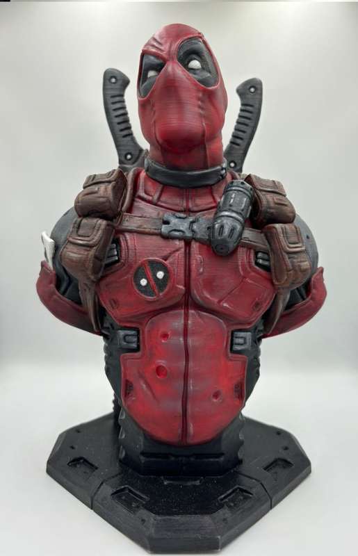 FAN ART - DeadPool Bust - 3d Printed & Hand Painted - 27cm High