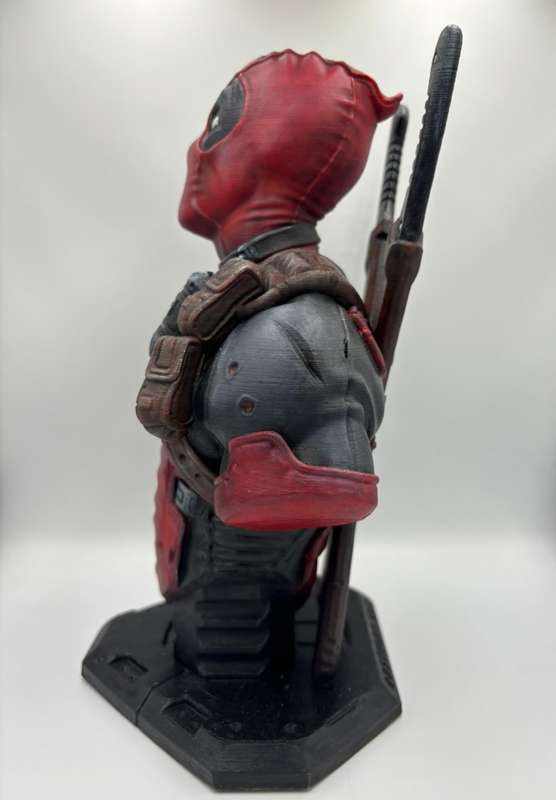 FAN ART - DeadPool Bust - 3d Printed & Hand Painted - 27cm High
