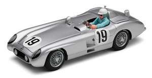 Scalextric MERCEDES-BENZ 300 SLR Juan Manuel Fangio Stirling Moss LE MANS SLOT CAR