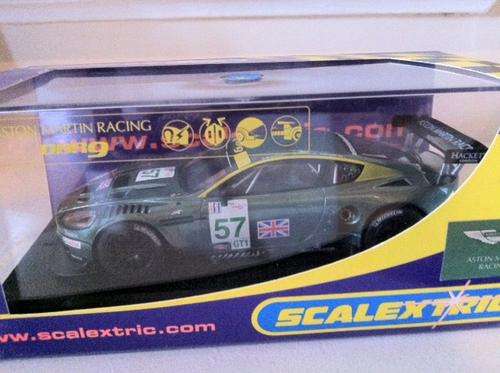 Scalextric ASTON MARTIN DBR9 GREEN RARE BRAND NEW NO RESERVE 1/32 SLOT CAR