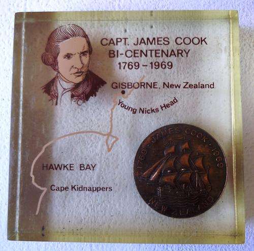 CAPT. James Cook Bi-Centenary 1769-1969 paper-weight medallion