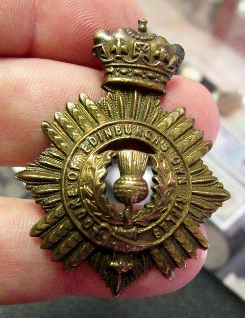 1922-1963 Duke of Edinburgh's own rifles cap badge - brass, two lugs
