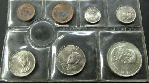 1968E SA Mint/UNC set - Swart with Van Riebeeck silver R1 coin-CRAZY R1 START!!!