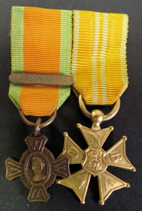 Netherlands - Oorlogsherinneringskruis & Vierdaagsekruis miniatures