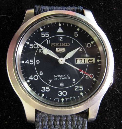 SEIKO 5 'Military' Automatic, Day/Date (7S26B) mens watch - with see through back