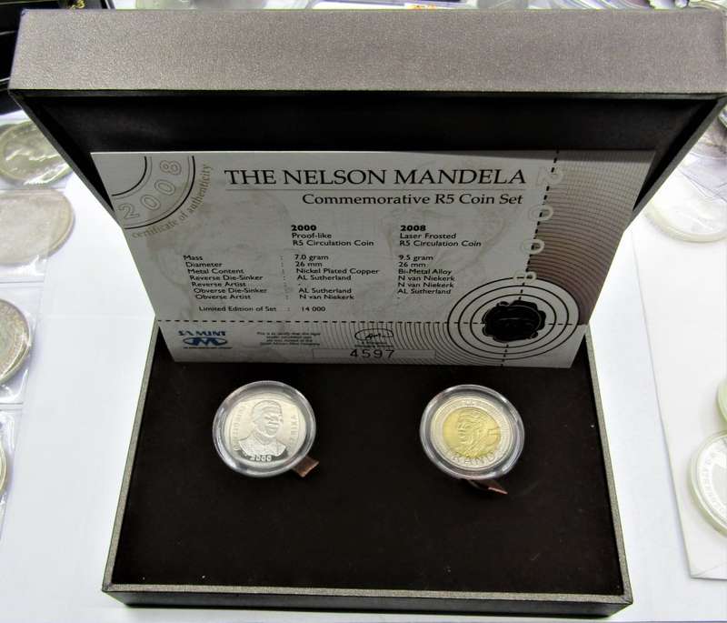 Nelson Mandela Commemorative R5 Prooflike and Lazer Frosted  Coin Set
