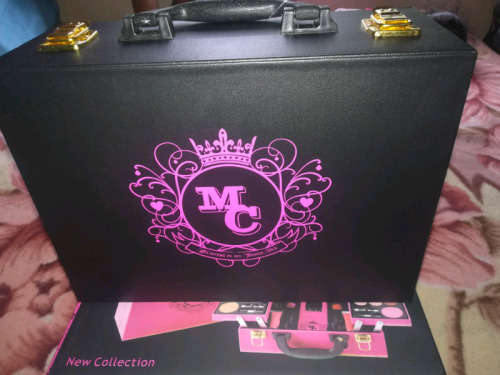 Magic Color Makeup Kit