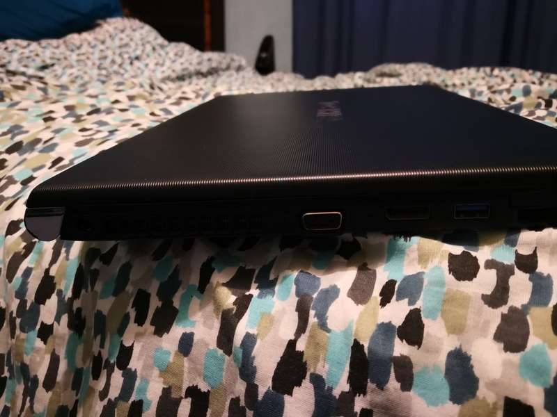 Toshiba TECRA R850-F42N