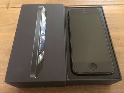 iPhone 5 64GB Excellent Condition!