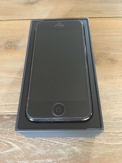 iPhone 5 64GB Excellent Condition!