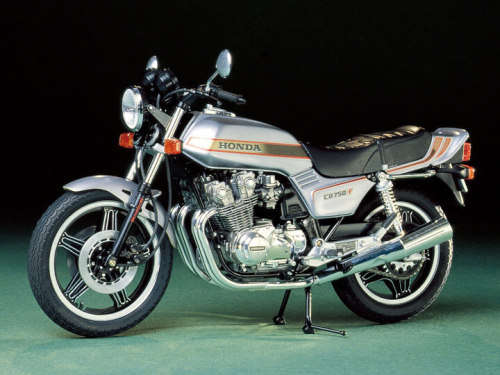 TAMIYA - 1/12 HONDA CB750F #14006